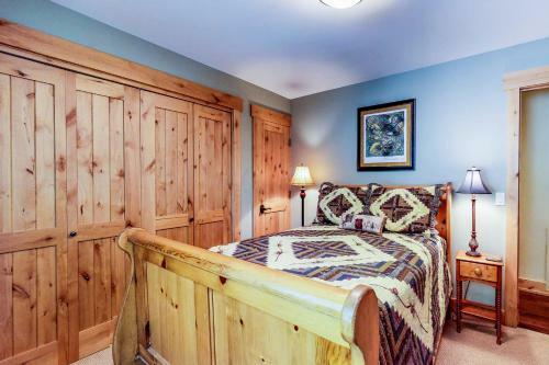 Skiview Cabin
