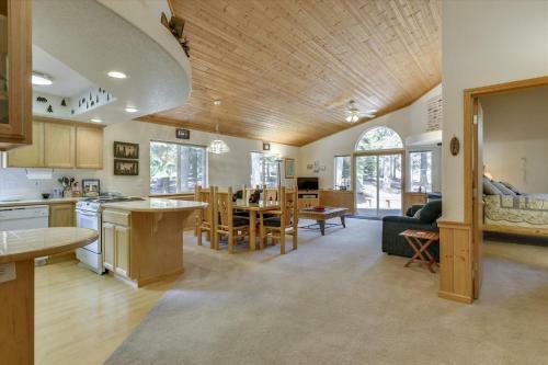 Ota's Tahoe Donner Vacation Home Home