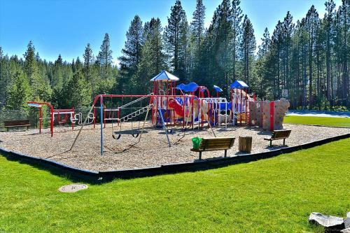 Ota's Tahoe Donner Vacation Home Home