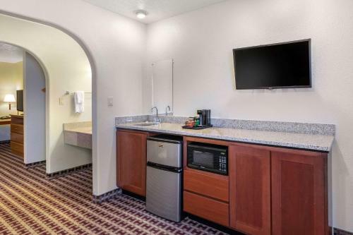 Motel Econolodge Inn & Suites