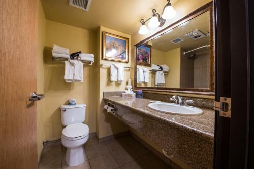 The Grand Lodge Hotel And Suites