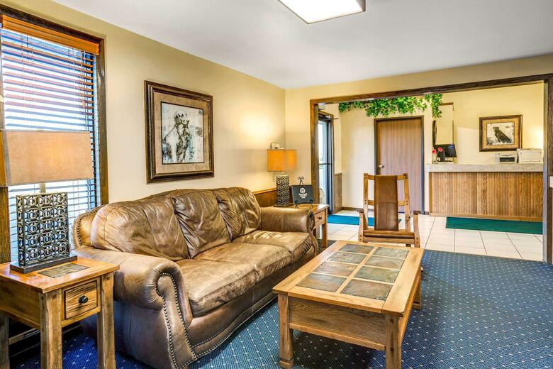 Hotel Super 8 West Aberdeen