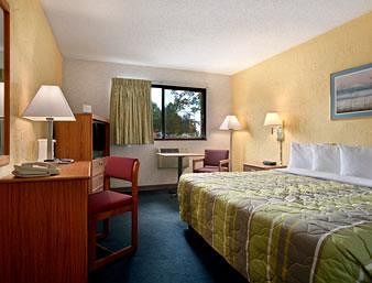Motel Super 8 Grand Rapids Airport