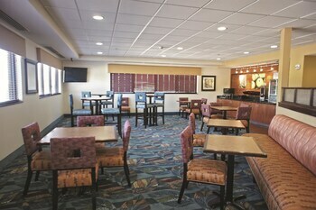 Hotel La Quinta Inn And Suites Edmond