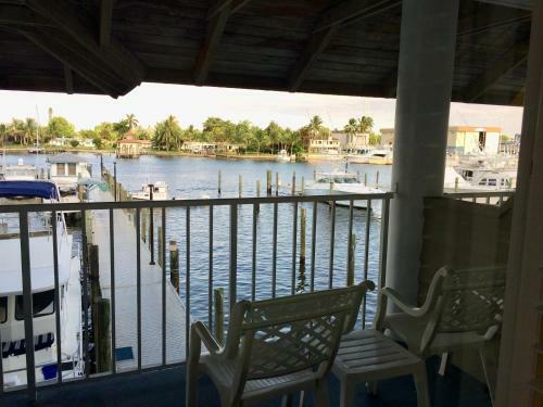 Hotel Pirate's Cove Resort And Marina - Stuart