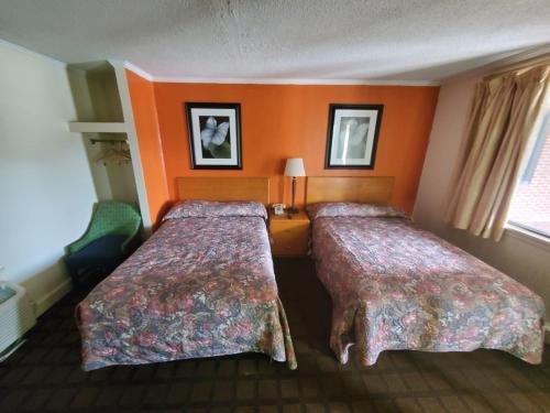 Motel Red Carpet Inn Emporia