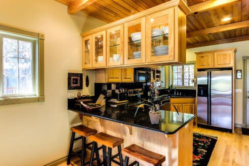 Shanti River House - Near La Pine State Park