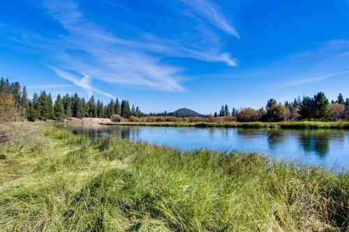 Shanti River House - Near La Pine State Park