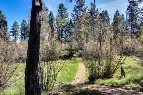 Shanti River House - Near La Pine State Park