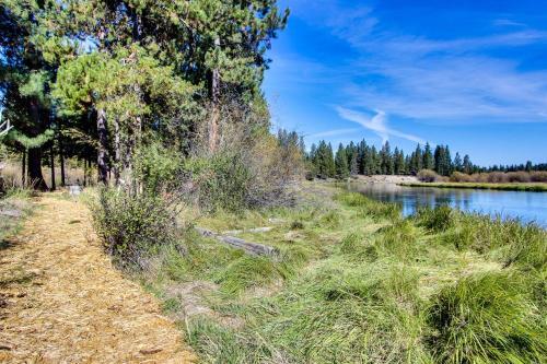 Shanti River House - Near La Pine State Park