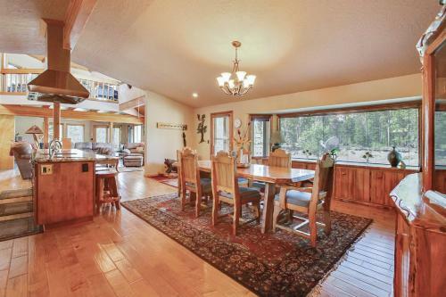 Big River Hideaway Three-bedroom Home