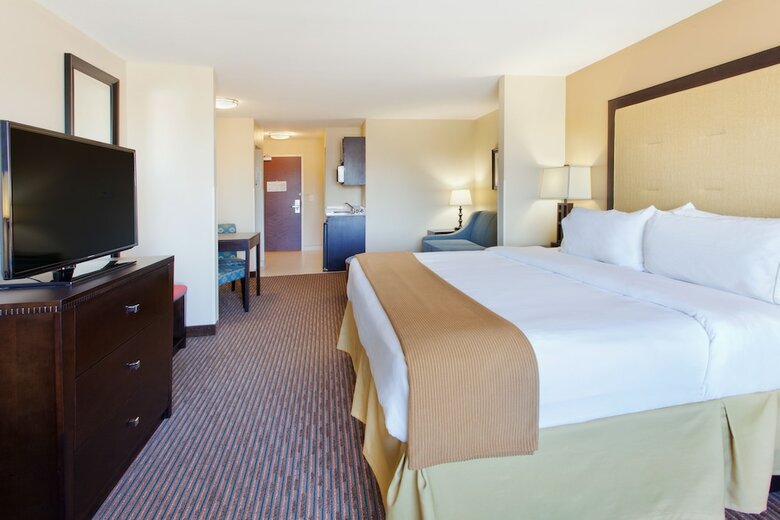 Holiday Inn Express Hotel & Suites Cordele North