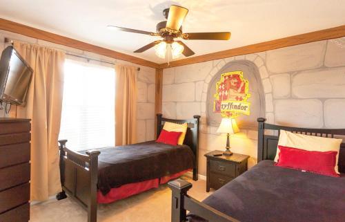 Spacious Vacation Home Rental House 77tb12