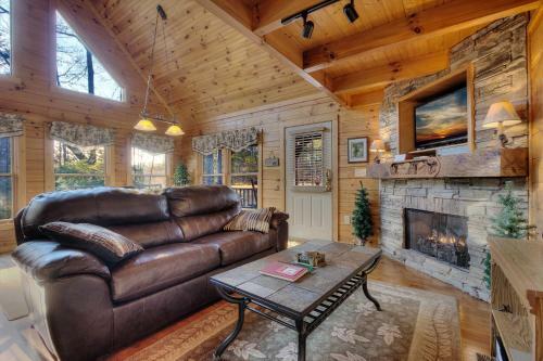 Nestled Inn #214 - Two Bedroom Cabin