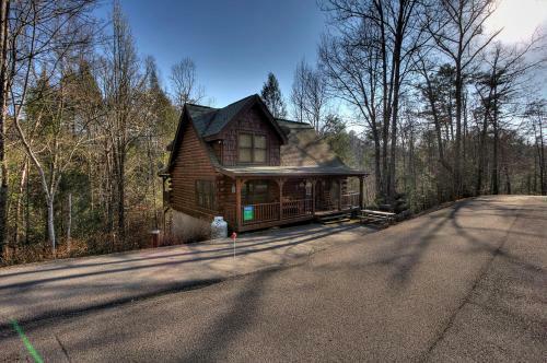 Nestled Inn #214 - Two Bedroom Cabin