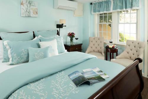 Bed & Breakfast Old Harbor Inn
