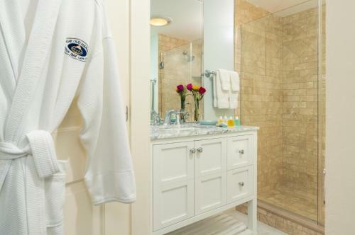 Bed & Breakfast Old Harbor Inn