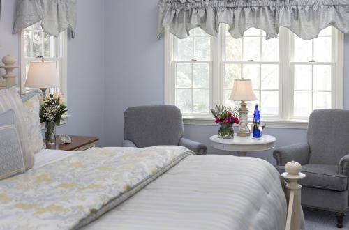 Bed & Breakfast Old Harbor Inn