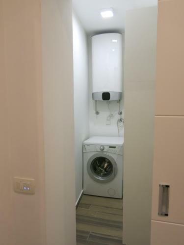 Luxury Center Point Apartment