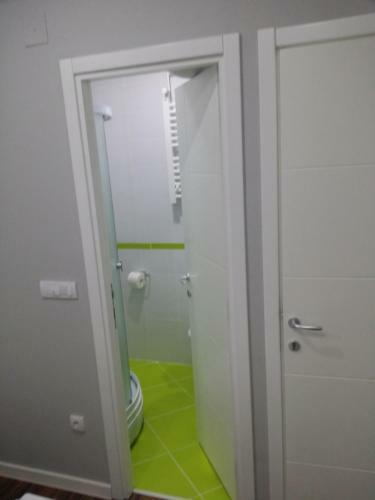 Hostal M&c - Modern Rooms