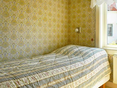 Two-bedroom Holiday Home In Kl�vedal 2