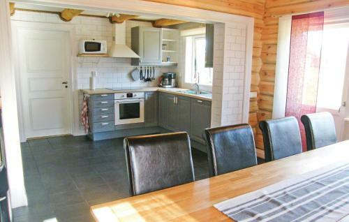 Holiday Home Norra �sebol G�rdsj�