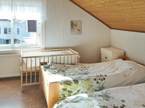 Two-bedroom Holiday Home In Sk�rhamn 1