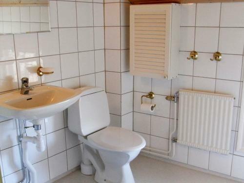 Two-bedroom Holiday Home In V�dd� 1