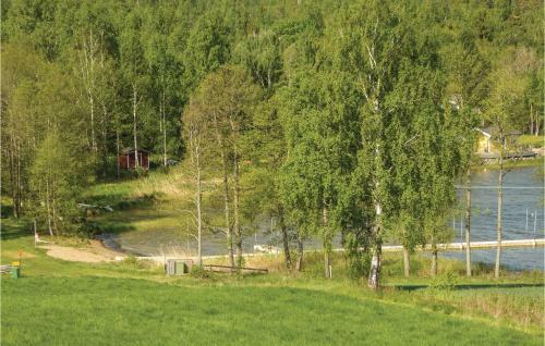 Three-bedroom Holiday Home In Vasterljung