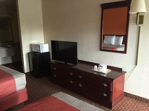 Motel 6 - Opelika