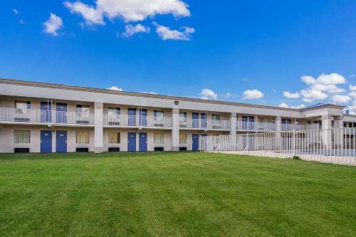 Motel 6 - Opelika