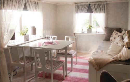 Two-bedroom Holiday Home In Tystberga