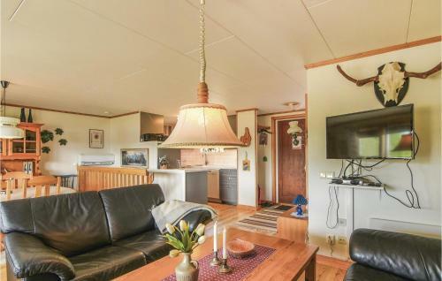 Holiday Home Strand Sj�gl�ntan Svanskog