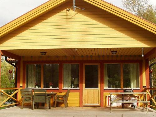 Two-bedroom Holiday Home In Norrt�lje