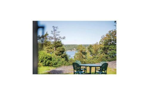 Three-bedroom Holiday Home In Ljungskile