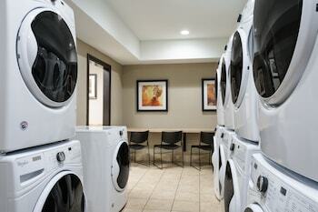 Hotel Staybridge Suites Kansas City-independence