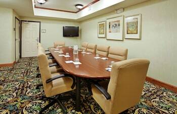 Hotel Staybridge Suites Kansas City-independence