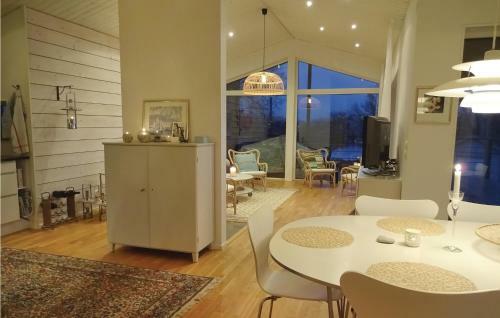 Two-bedroom Holiday Home In Listerby