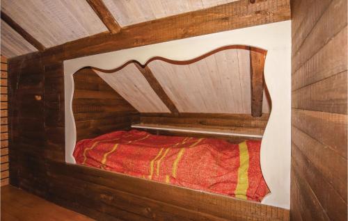 Two-bedroom Holiday Home In Algaras