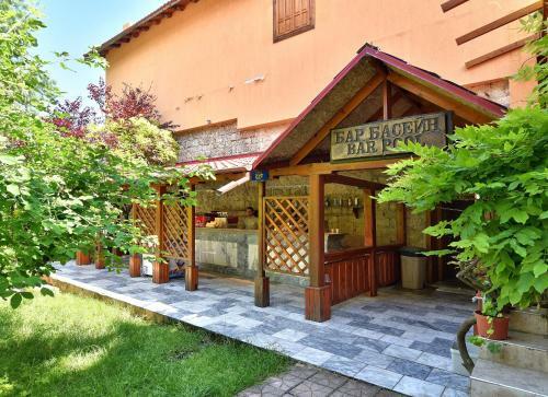 Hotel Estreya Palace
