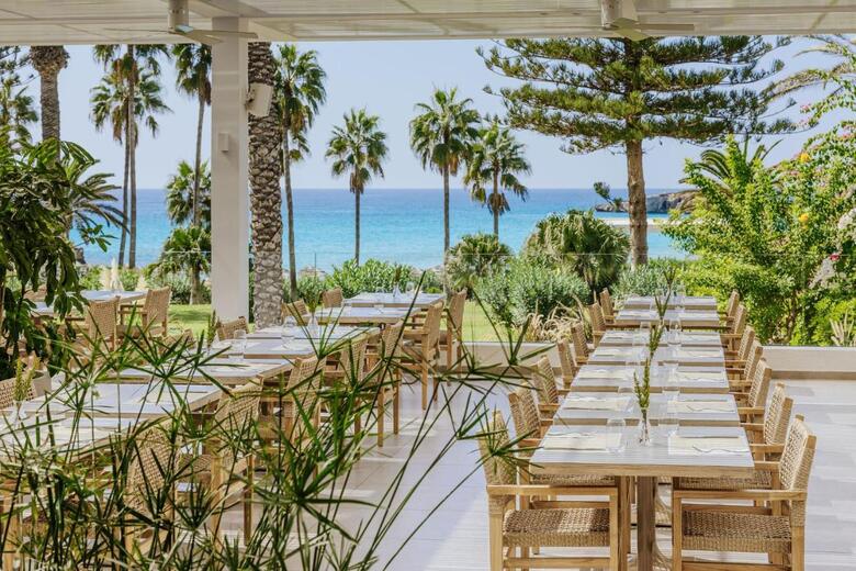 Hotel Nissi Beach