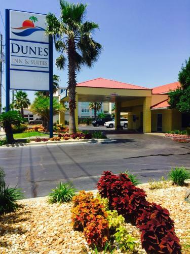 Motel Dunes Inn & Suites - Tybee Island