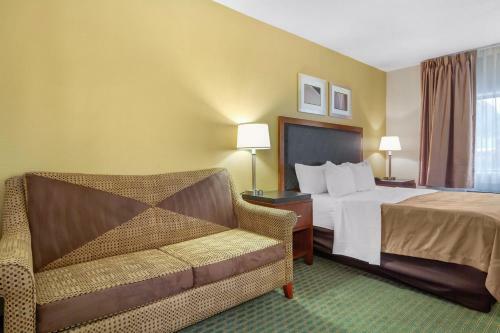 Hotel Quality Inn & Suites Lakewood
