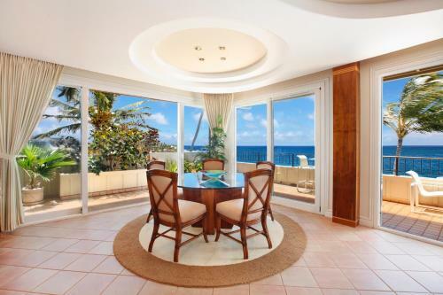 Apartamentos Whalers Cove In Poipu
