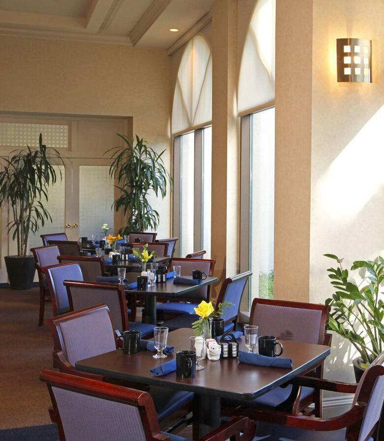 Hotel Sheraton Suites Columbus