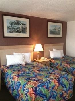 Hotel America's Best Inn & Suites