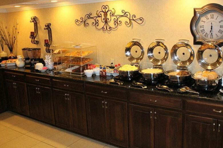 Best Western Plus Valdosta Hotel & Suites