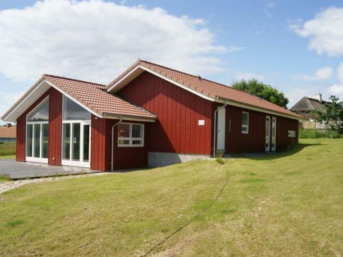 Four-bedroom Holiday Home In Augustenborg