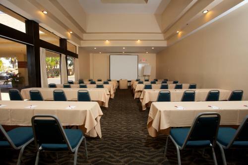 Hotel Ramada Conference Center San Diego/kearny Mesa