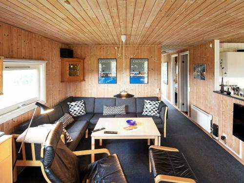 Four-bedroom Holiday Home In Glesborg 21